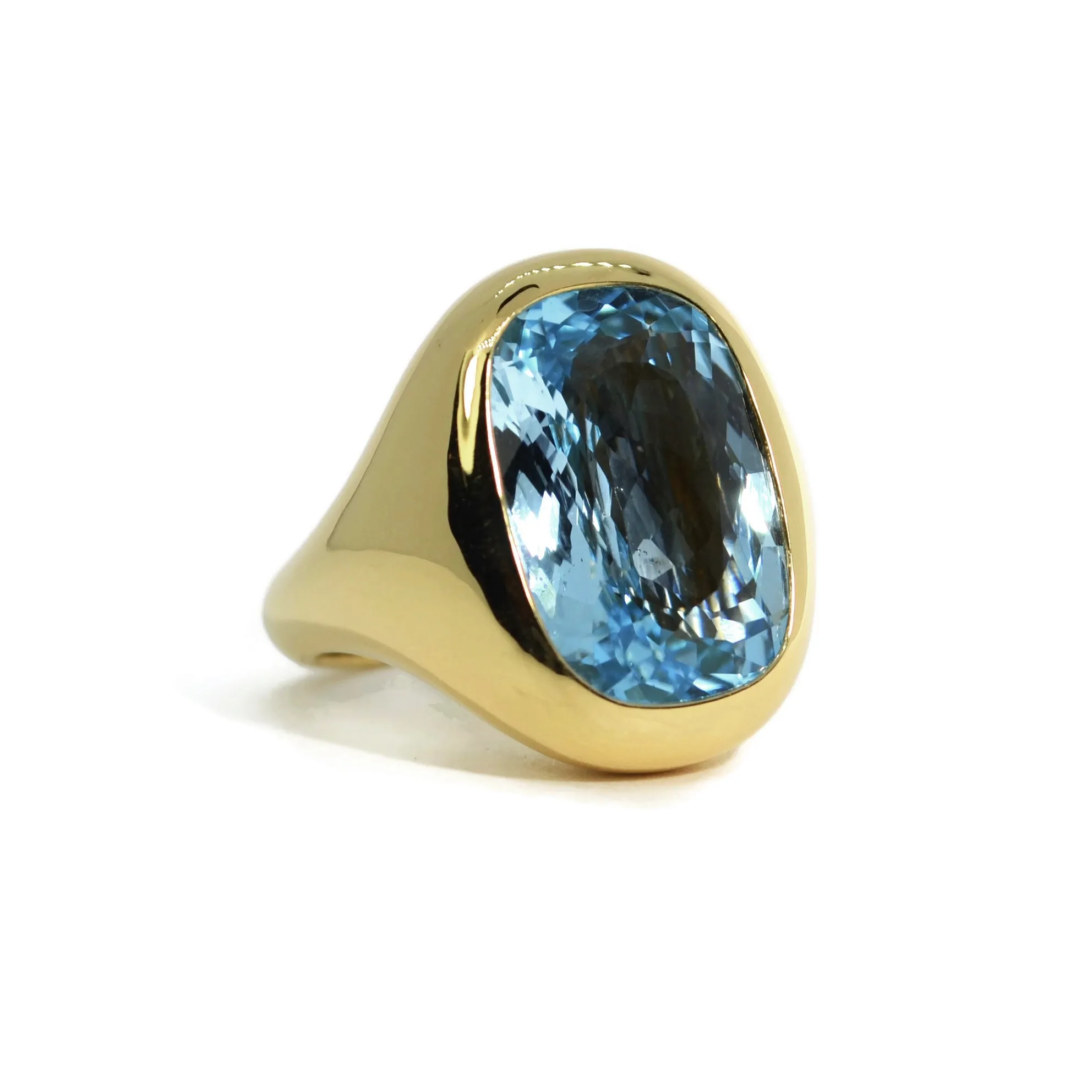 A & Furst - Essential - Cocktail Ring with Blue Topaz, 18k Yellow Gold