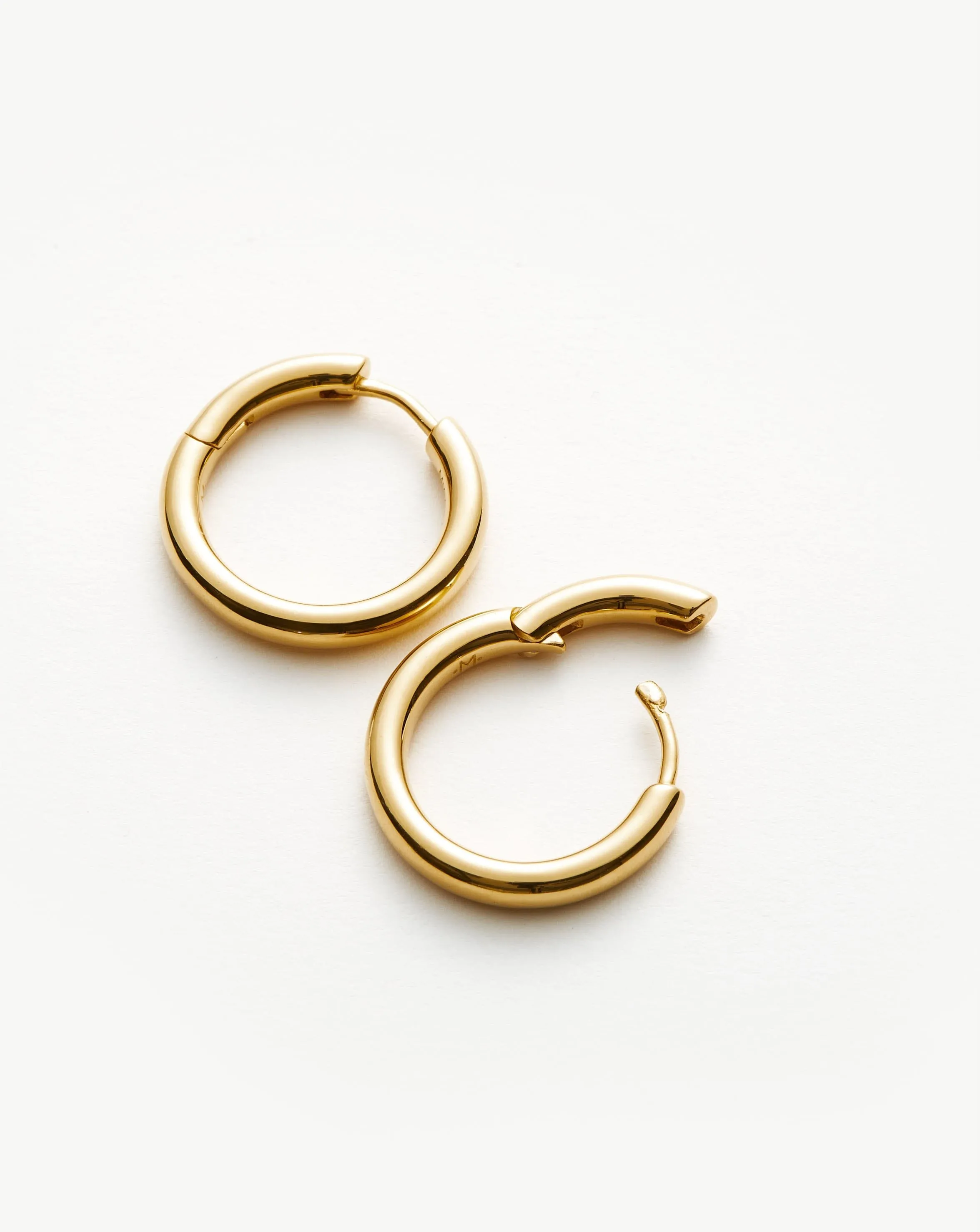 Classic Tunnel Medium Hoop Earrings | 18ct Gold Plated