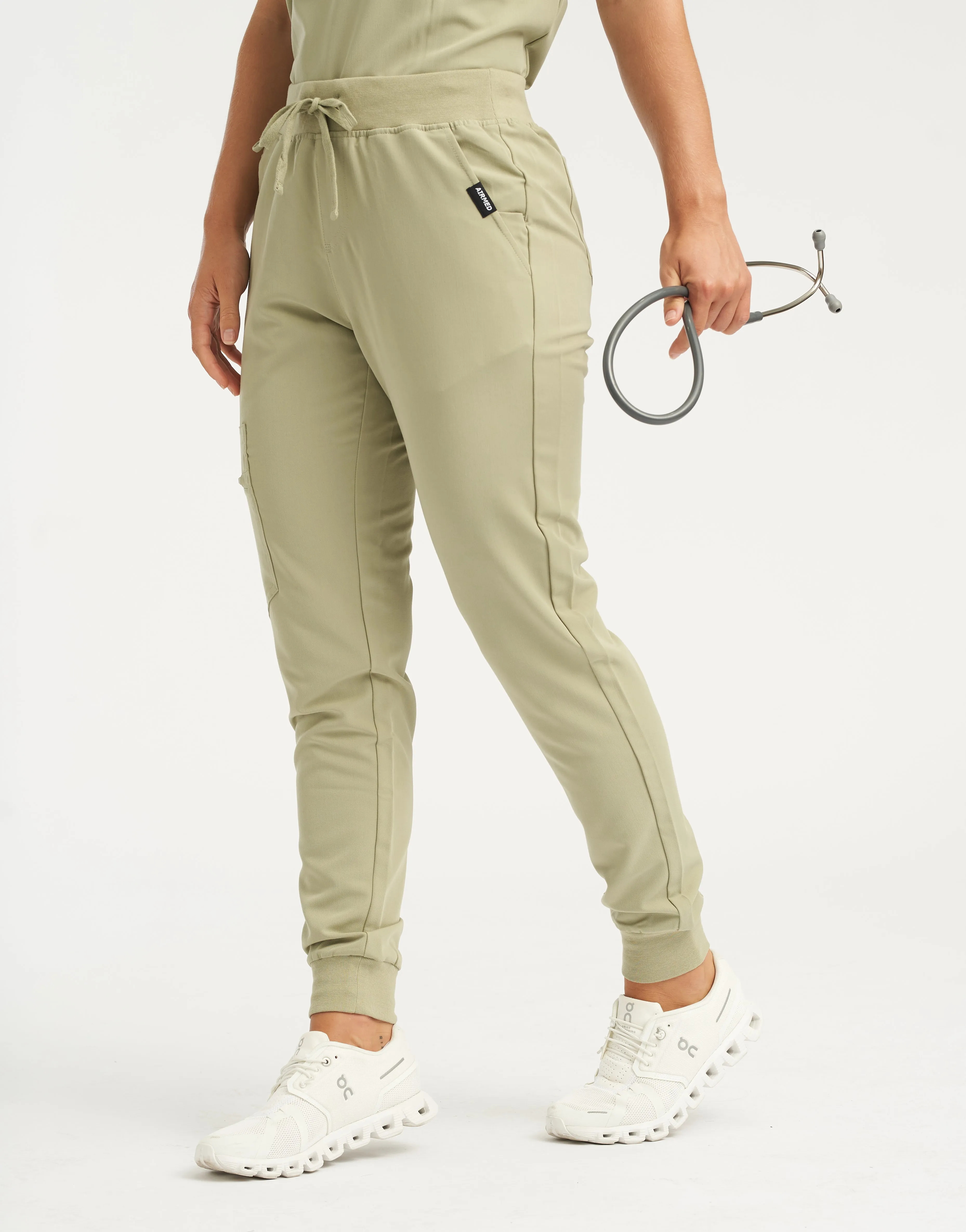 Essential Jogger Scrub Pants - Matcha