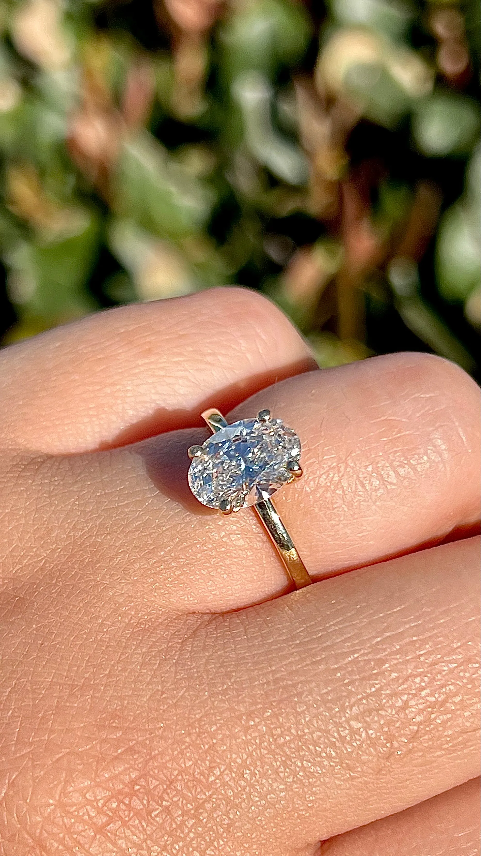 Evie 2.27ct F-VS1 Oval Lab Diamond