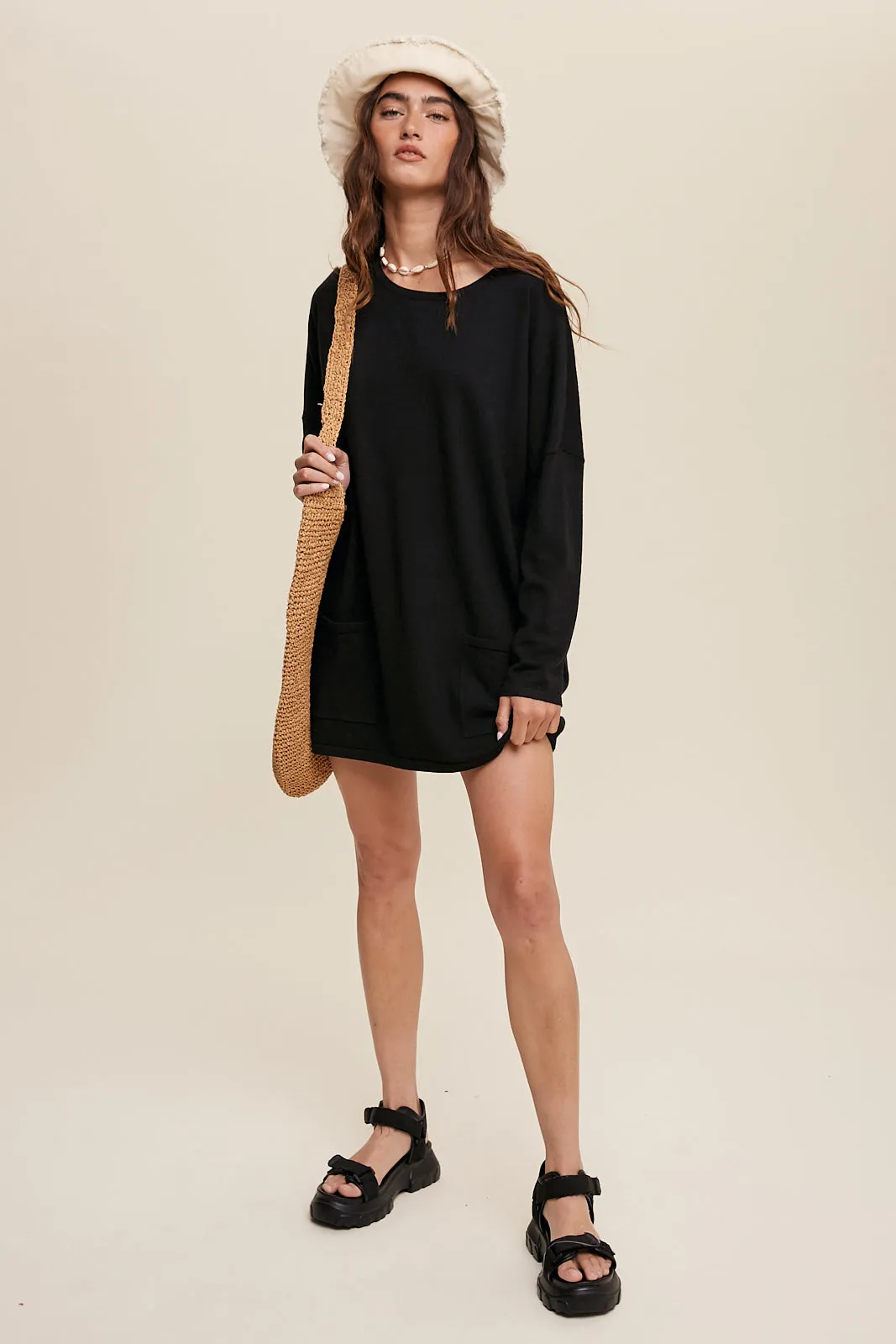 Two Pocket Oversized Light Weight Knit Sweater